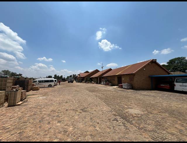 6,800M² WAREHOUSE FOR SALE IN ANZAC